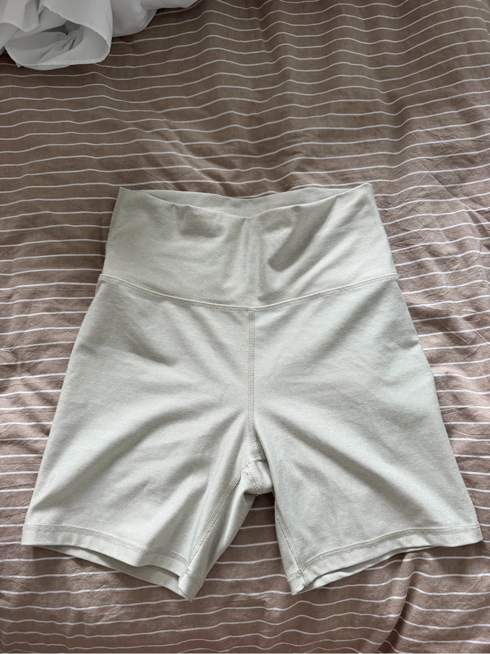 Old Navy High-Waist Bike Shorts in Light Sage